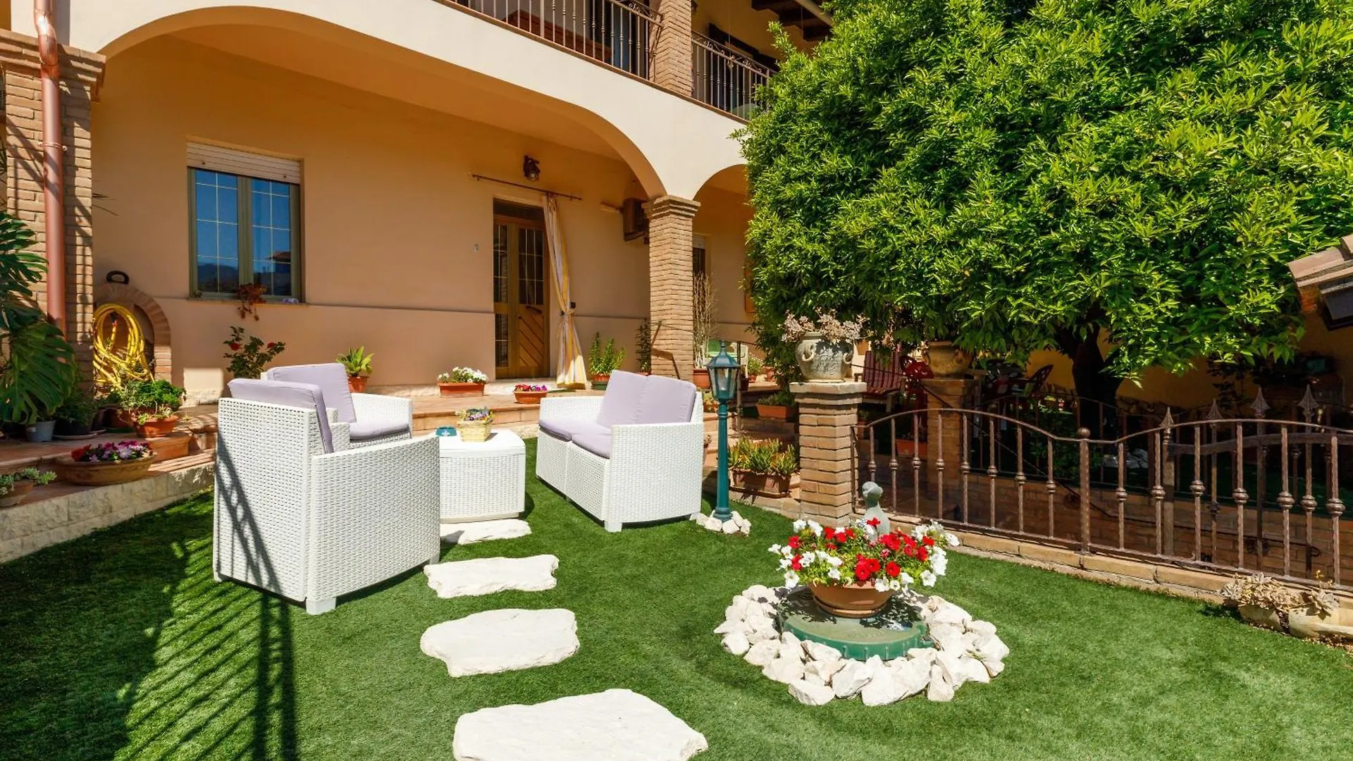 Casa Rosa Vila Fluminimaggiore